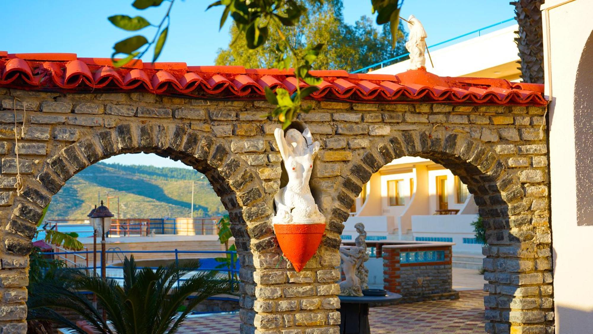 Club Aquarium Hotel & Spa Guvercinlik  Buitenkant foto