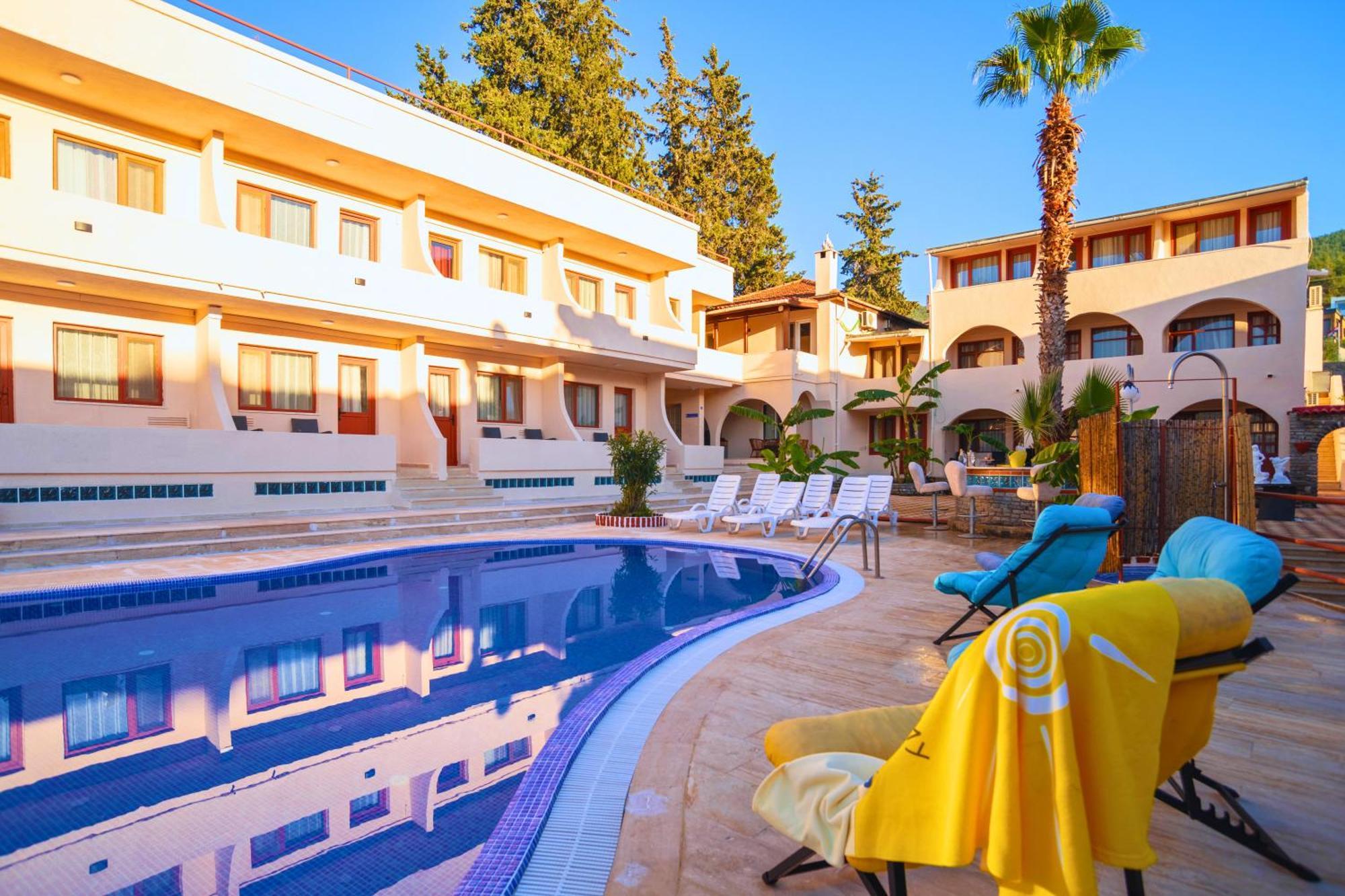 Club Aquarium Hotel & Spa Guvercinlik  Buitenkant foto