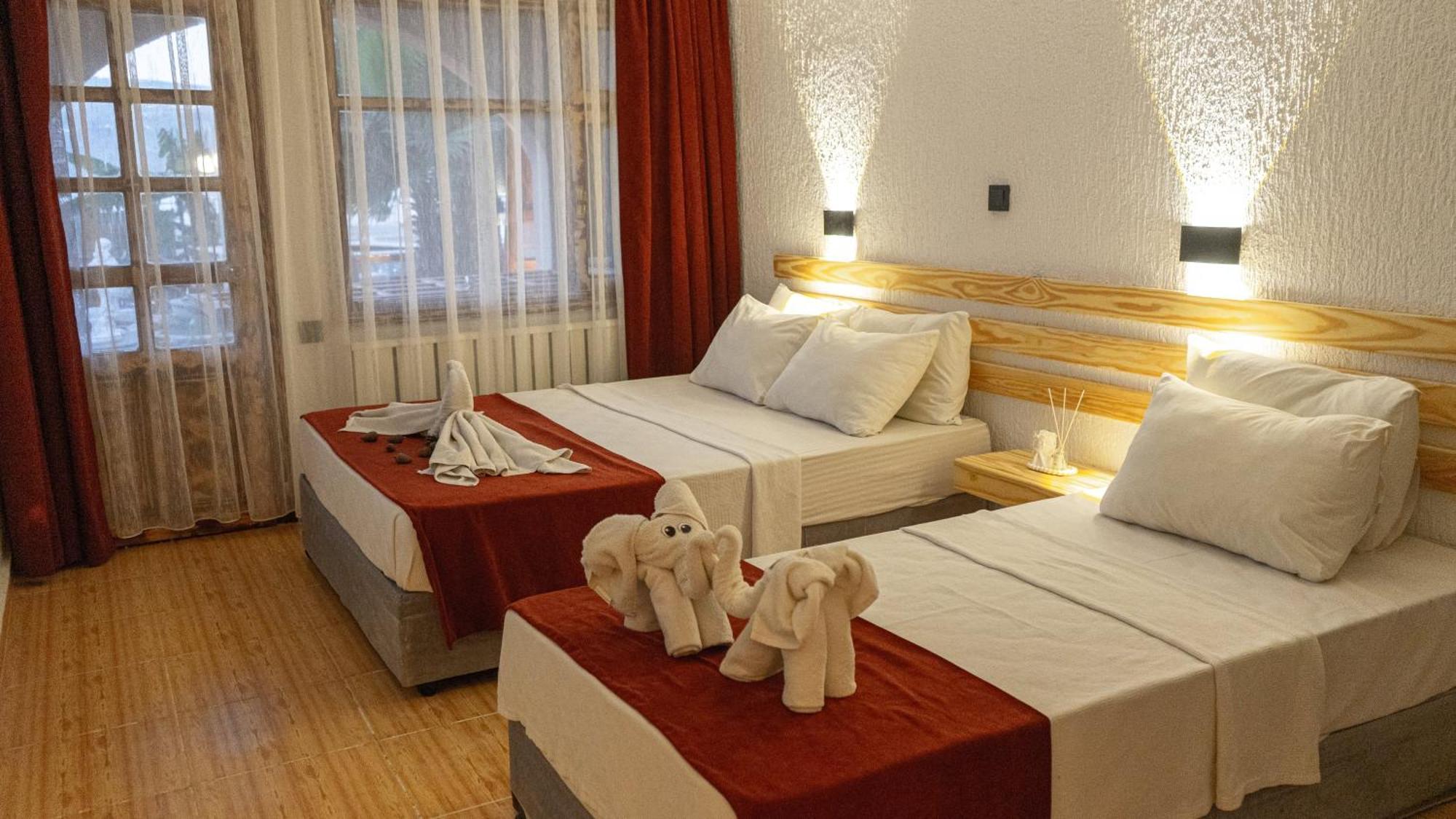 Club Aquarium Hotel & Spa Guvercinlik  Buitenkant foto