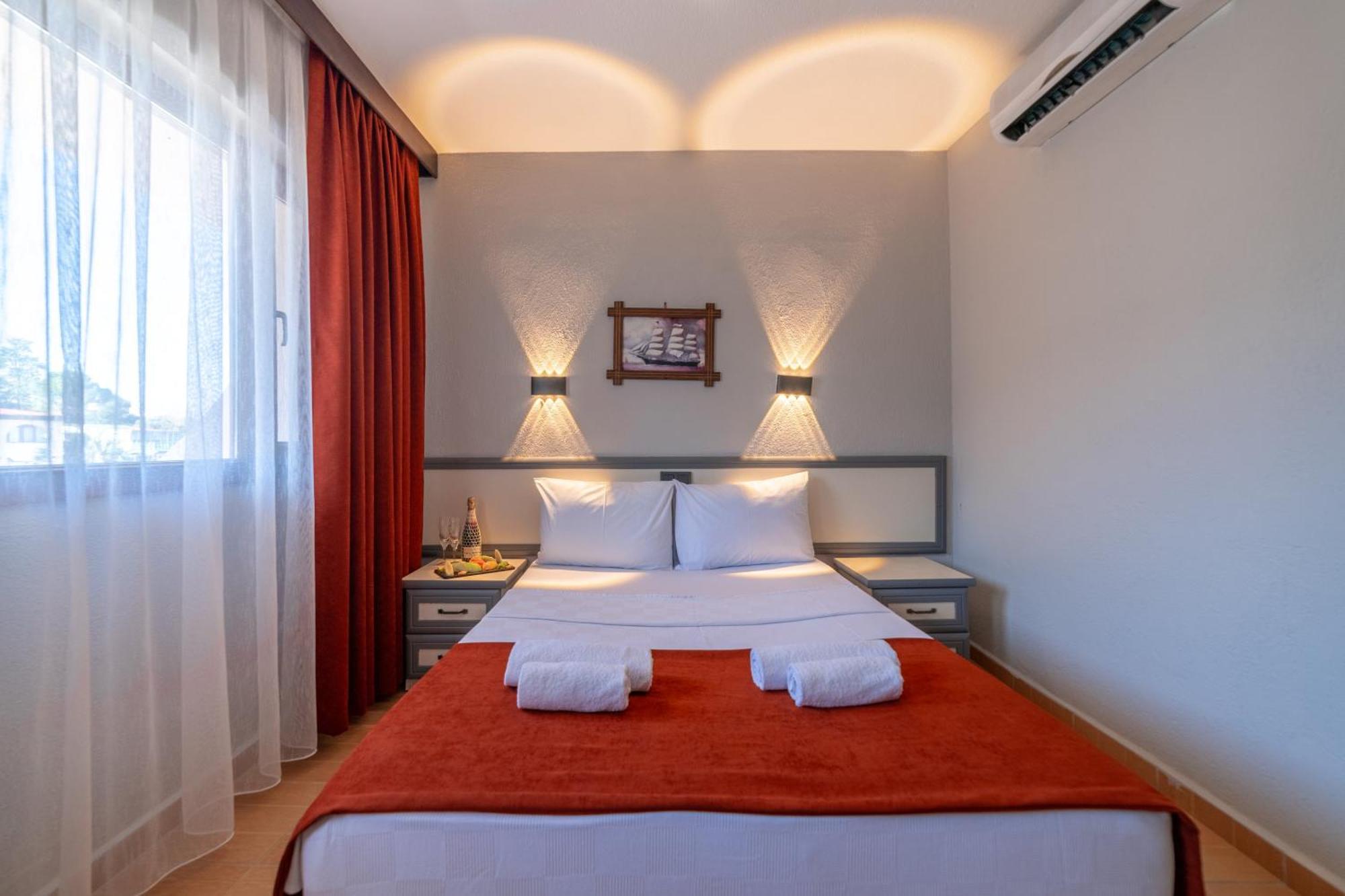 Club Aquarium Hotel & Spa Guvercinlik  Buitenkant foto