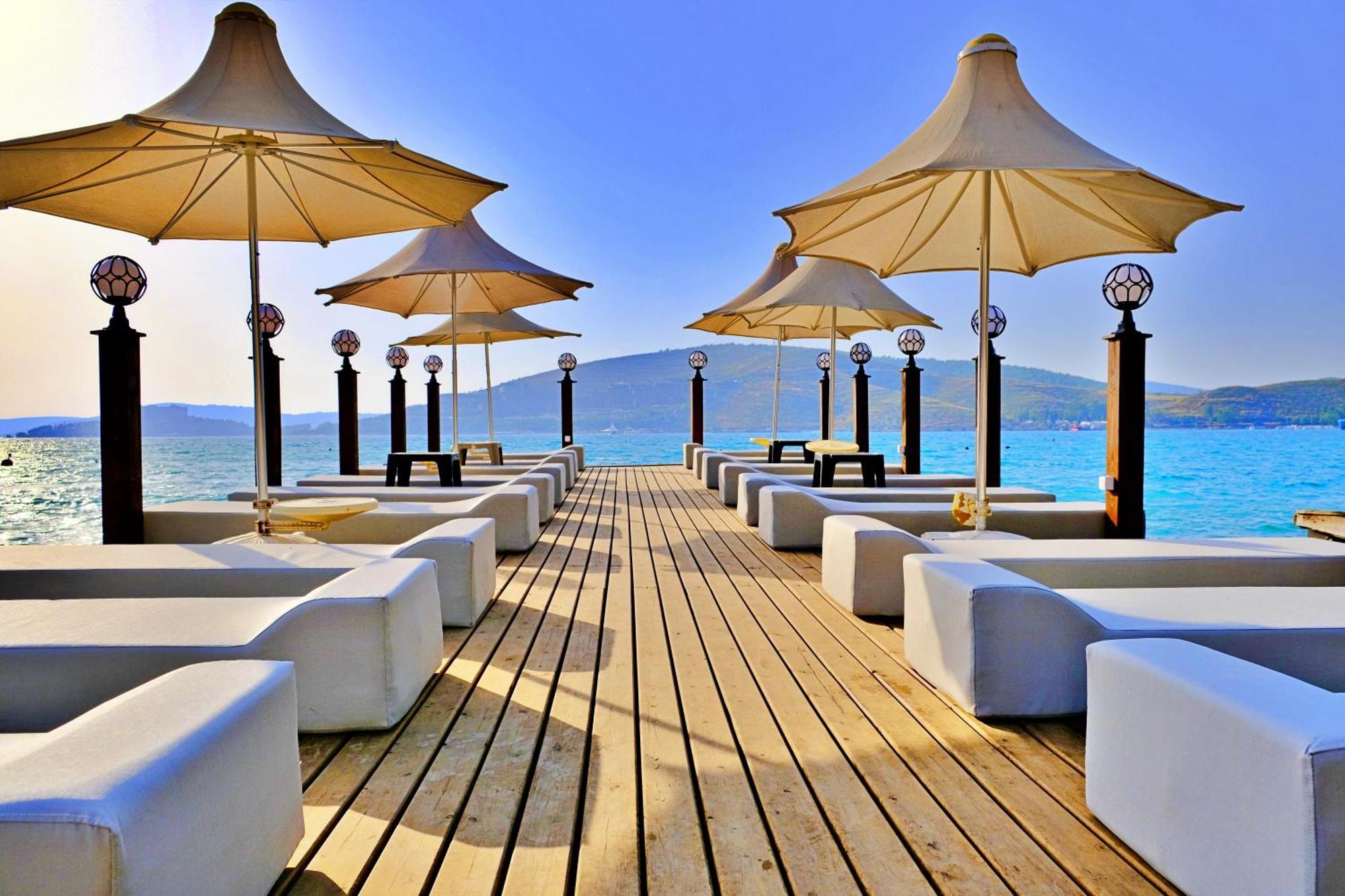 Club Aquarium Hotel & Spa Guvercinlik  Buitenkant foto