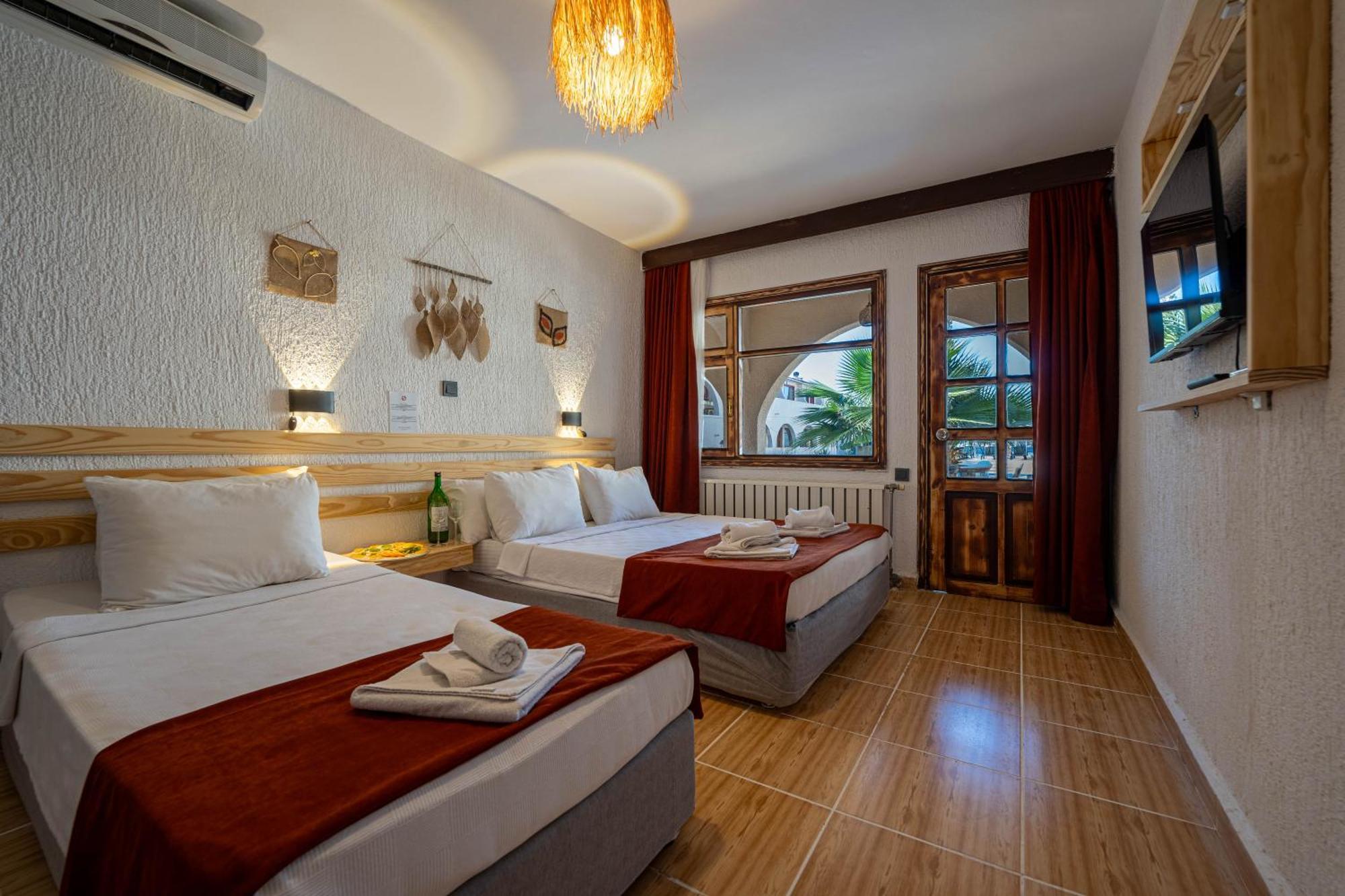Club Aquarium Hotel & Spa Guvercinlik  Buitenkant foto