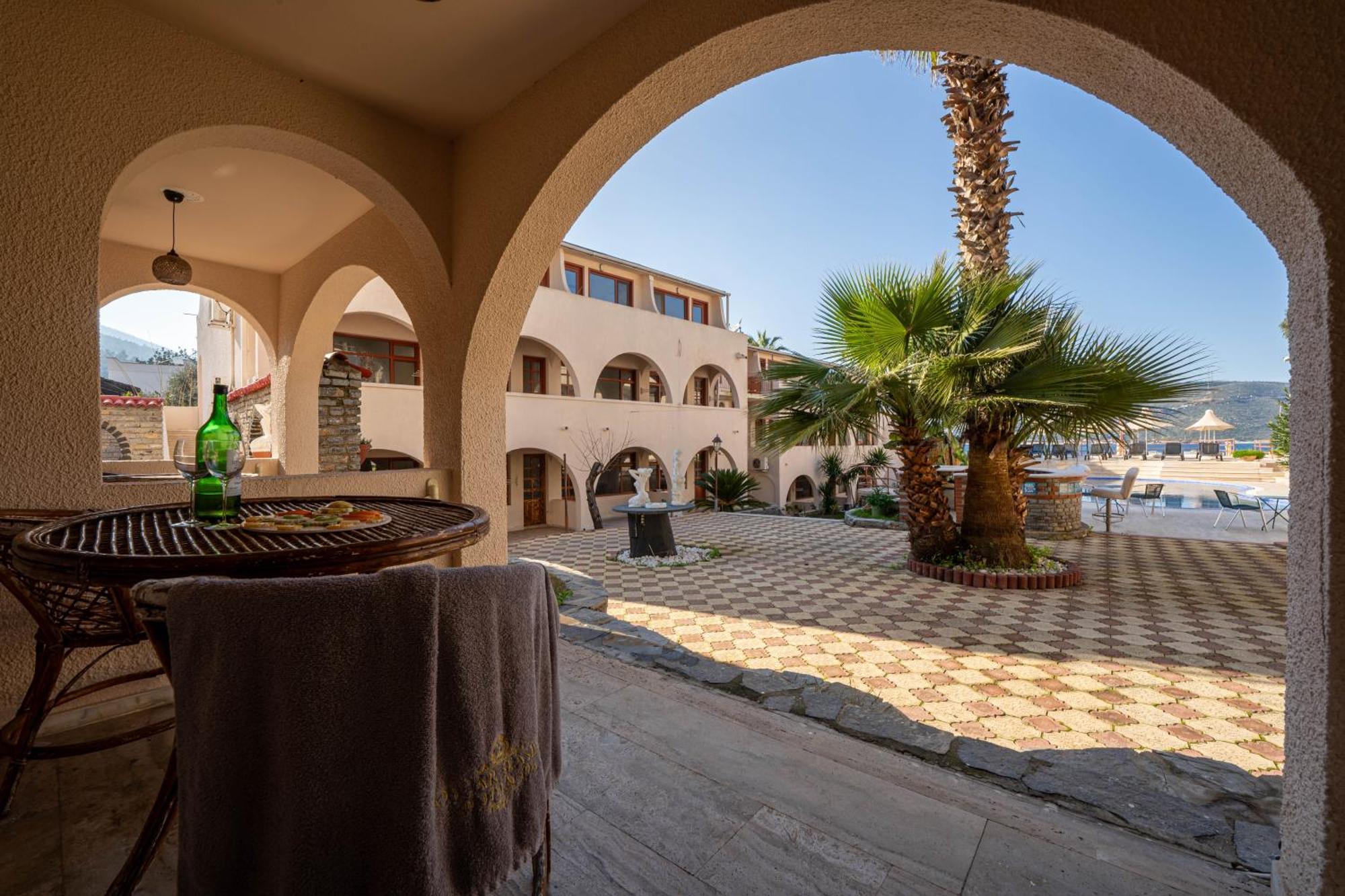 Club Aquarium Hotel & Spa Guvercinlik  Buitenkant foto