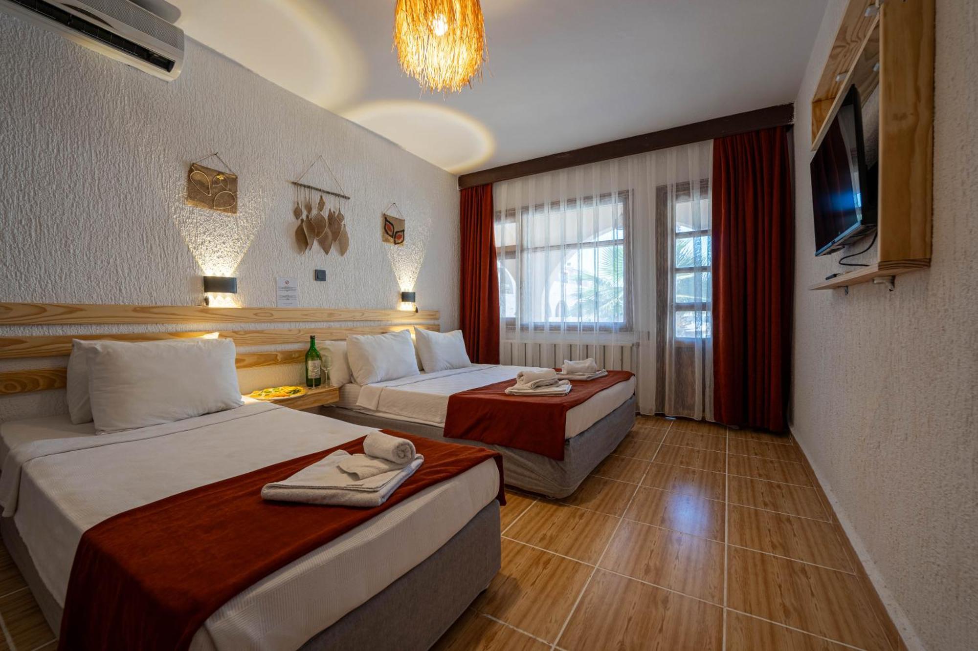 Club Aquarium Hotel & Spa Guvercinlik  Buitenkant foto